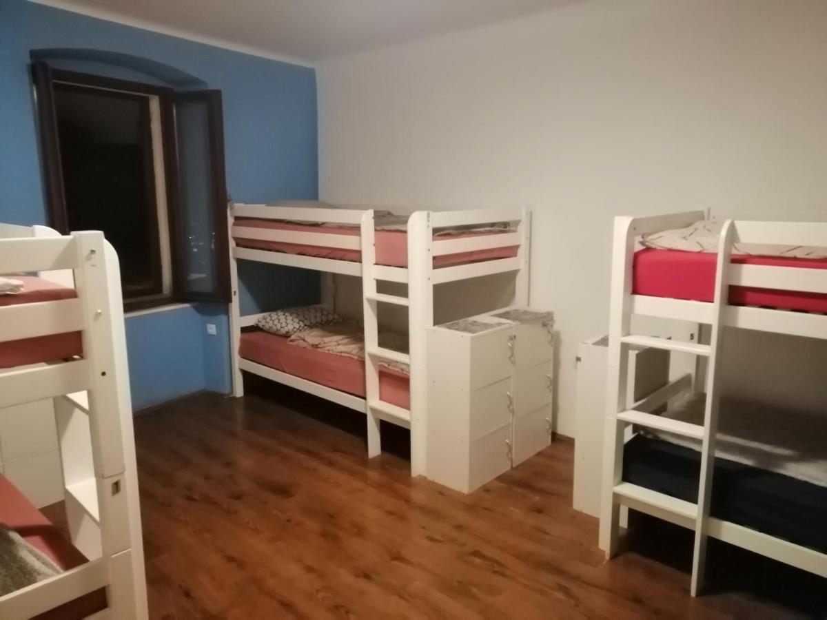 Hostel Kvarner- Private Rooms & Dorms Рієка Екстер'єр фото